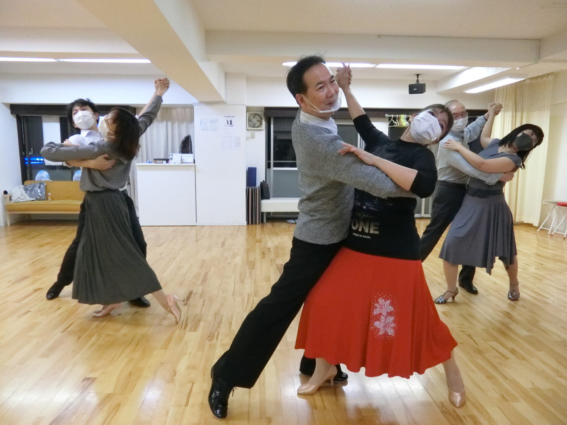 ピザと回転量と社交ダンス♪ ｜ 社交ダンス教室 東京・吉祥寺 山岡