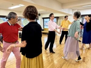 東京・吉祥寺の社交ダンス教室 山岡ダンススクールのレッスンの様子３