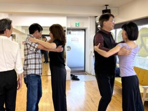 東京・吉祥寺の社交ダンス教室 山岡ダンススクールのレッスンの様子２